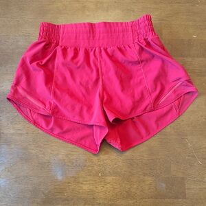 Dark Red 2.5 Lululemon hotty hot shorts!